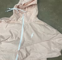 Image 4 of WIND BREAKZO