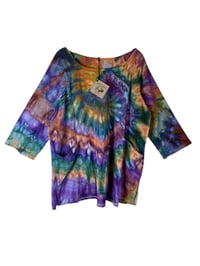 Image 2 of S 100% Cotton Forager Top in Earthy Spiral Rainbow Ice Dye
