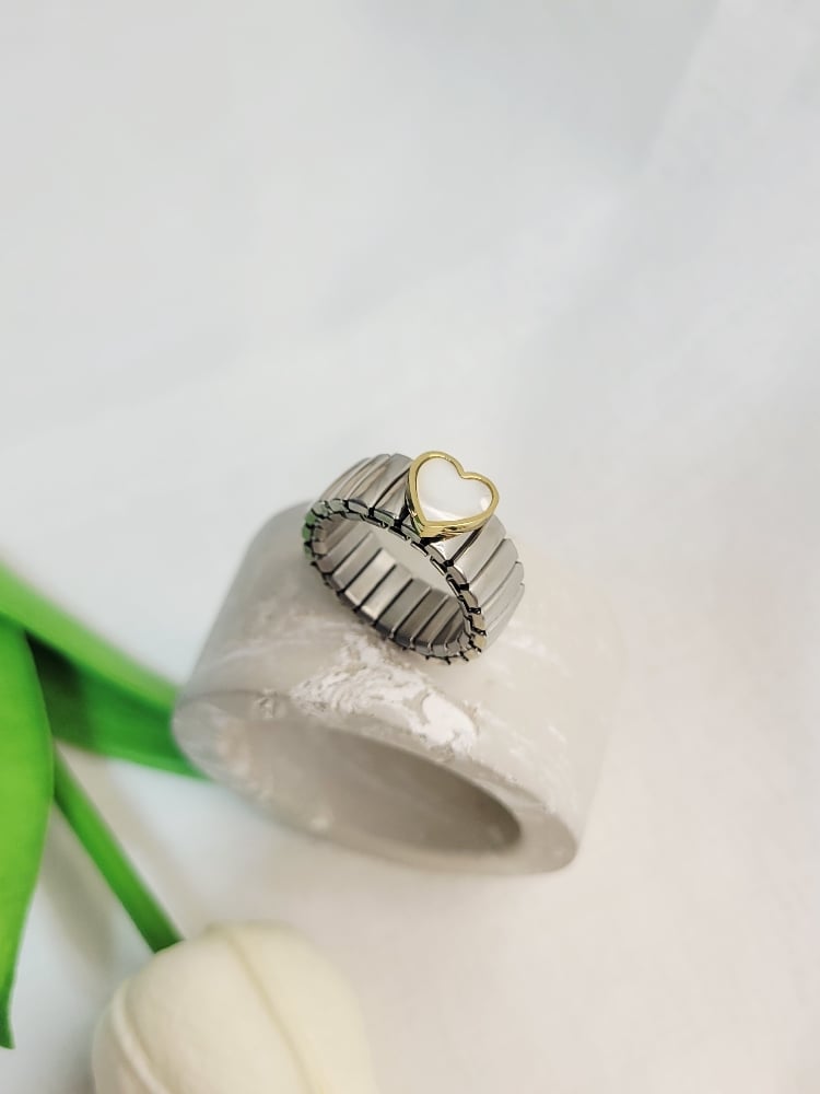 Image of Lisa Ring