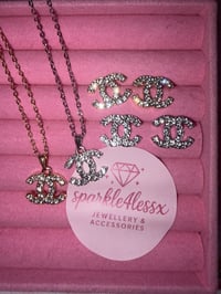 Gold and sliver c set