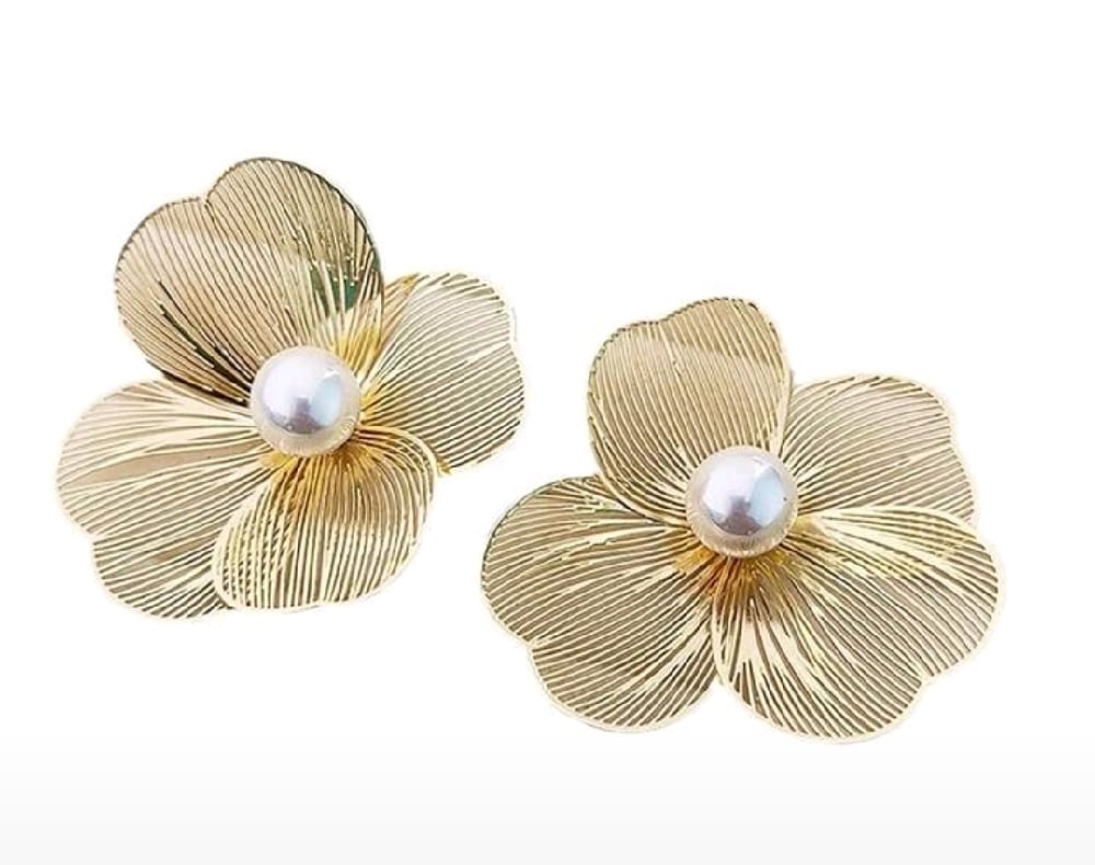 Image of Magnolias Earrings 