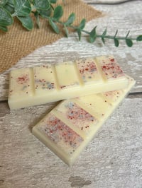 Image 2 of Bakewell Tart Scented Snap Bar