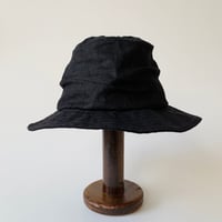 Image 2 of Kumi hat black