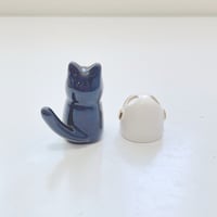Image 5 of Tuxedo cat with astronaut helmet ceramic figurine (helmet cover version)