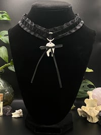 Mini Bow Tooth Choker