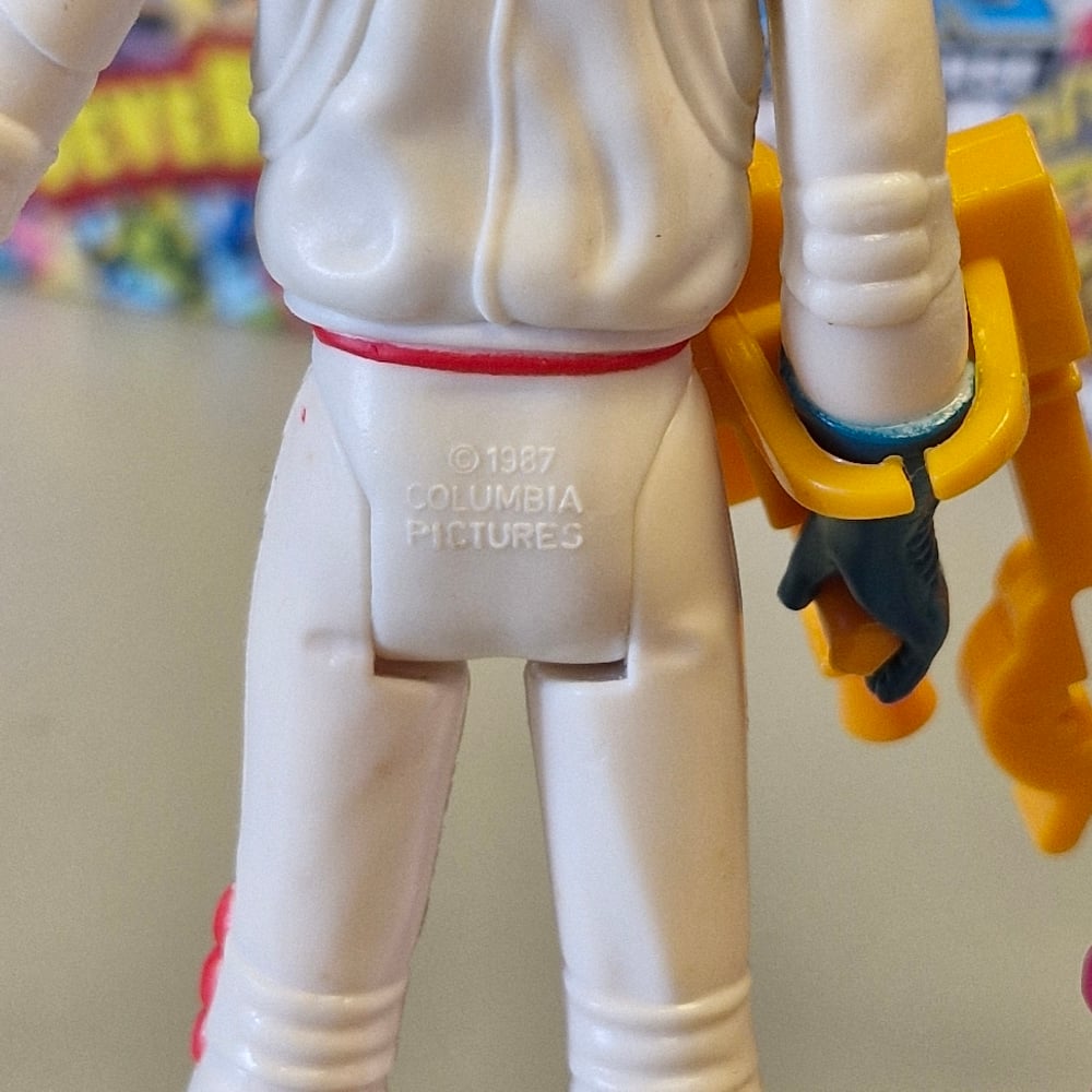 Image of Vintage Ghostbusters Fright Features Egon Spengler Action Figure with Accessories – Kenner 1988