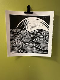 moons waves