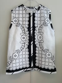 Image 1 of Kakadu vest  (xs/s)