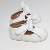 Image 2 of Elegant White Patten Leather Baby Shoes with Bow