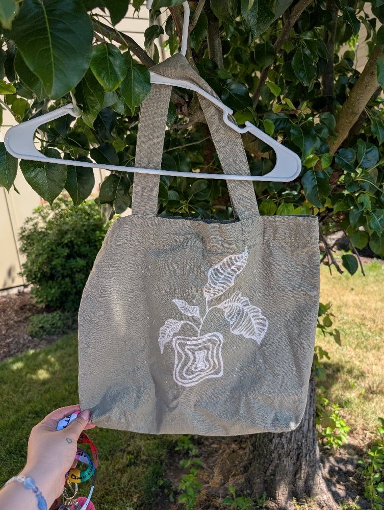 Image of Plant Tote Bag (With Pockets!)