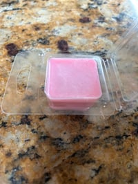 Peach scented wax melts