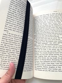 Image 2 of Kitty Elastic Bookmark 