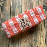 Image 4 of quilted bug pouch