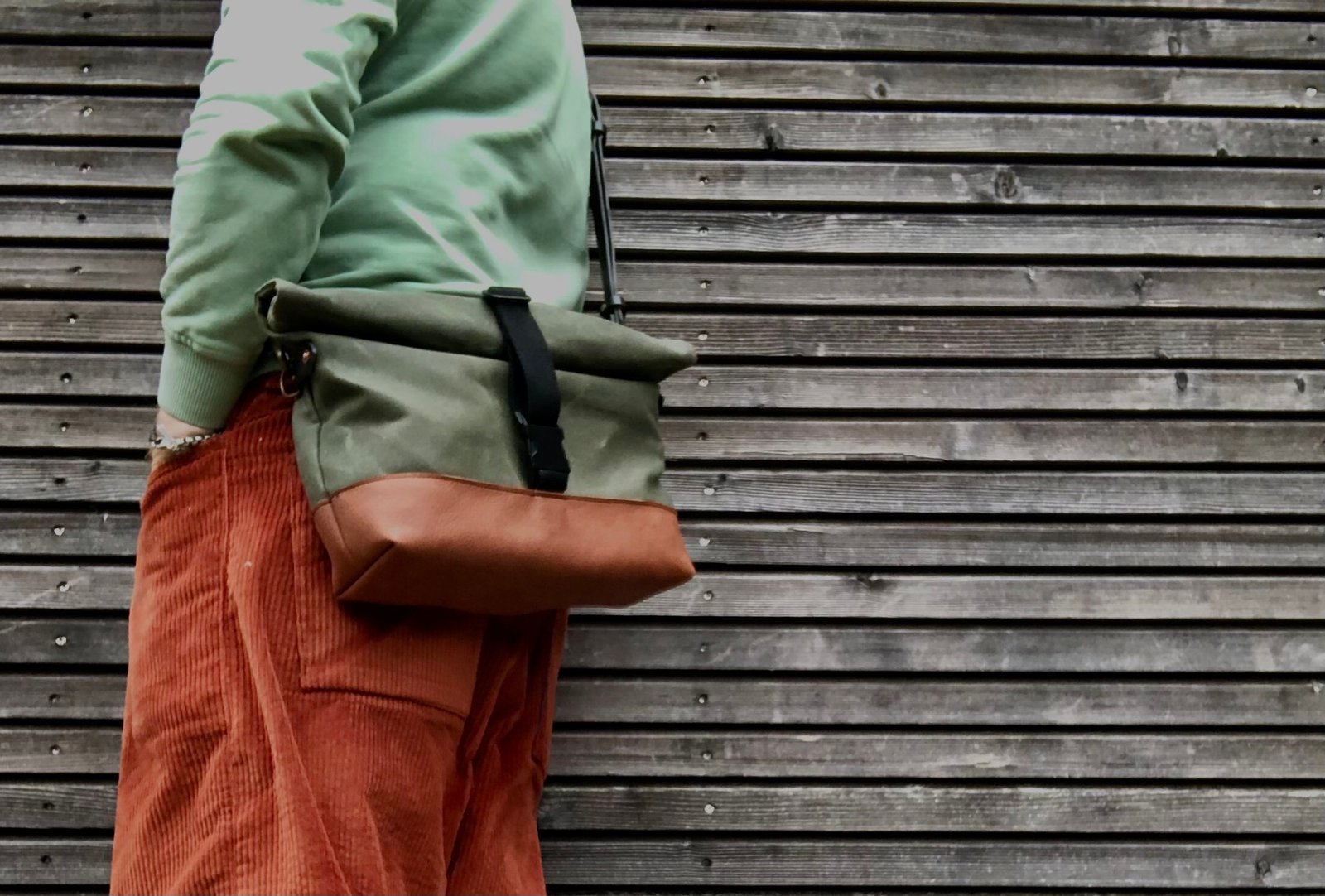 olive-green-waxed-filter-twill