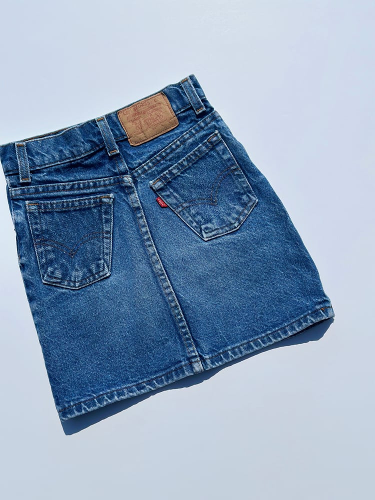 Image of Vintage Levi's Jean Skirt Size 7