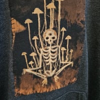 Image 4 of Large - Skelly