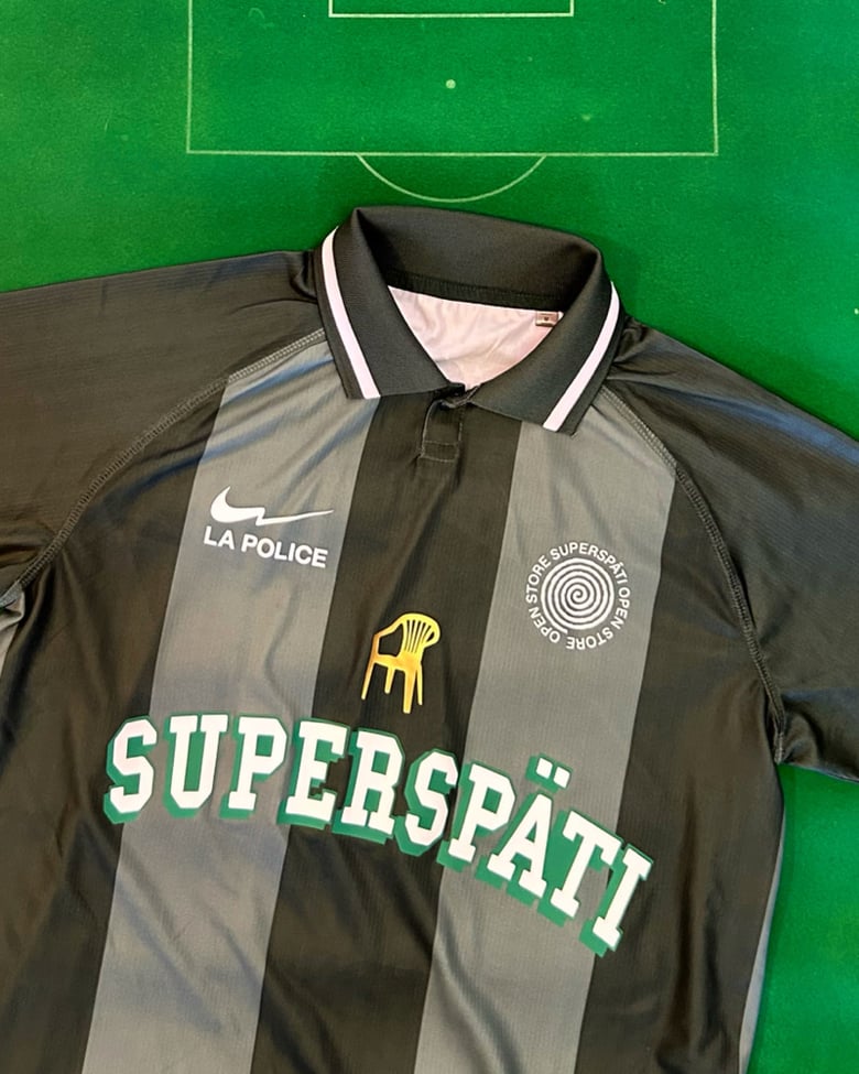 Image of SUPERSPÄTI X OPEN STORE TRIKOT / GRÜN