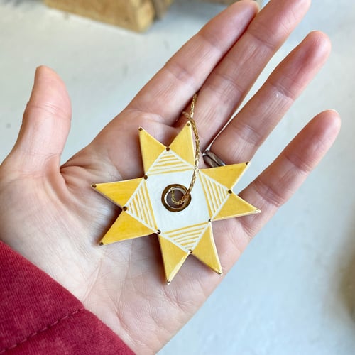 Image of Quilt Star Decoration with gold
