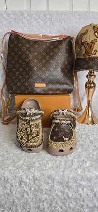 Image 1 of Classic Brown LuV Set