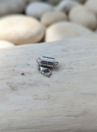 Image 1 of Magnetic clasp