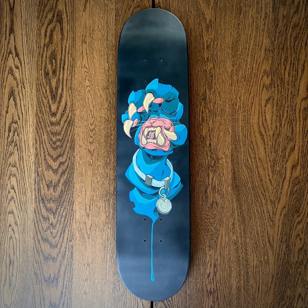 Image of SCREAMING CLAW SKATEBOARD