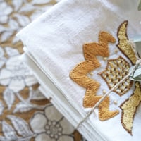 Image 1 of Serviettes anciennes brodées