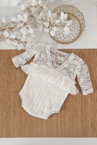 Image 3 of Sitter girls bodysuit - Lara | white | 9-12 months | cake smash