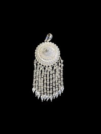Image 1 of Chandelier Pobtsawb Pendant