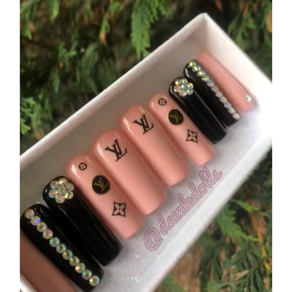 Image of pink&black Lv inspired square shaped set