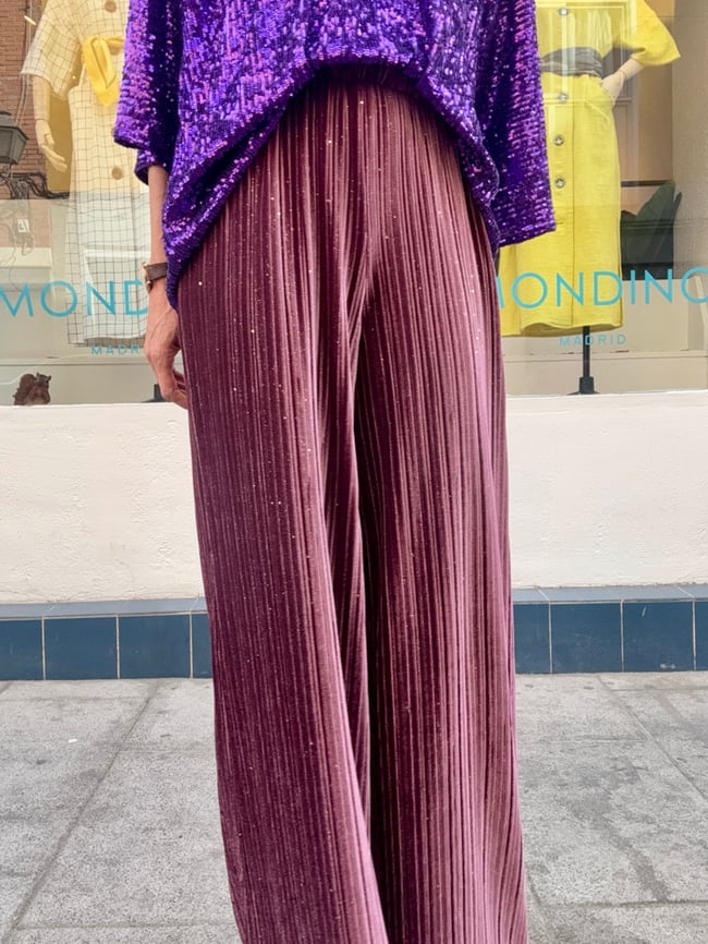 DARK PINK PLEATED VELVET PANTS