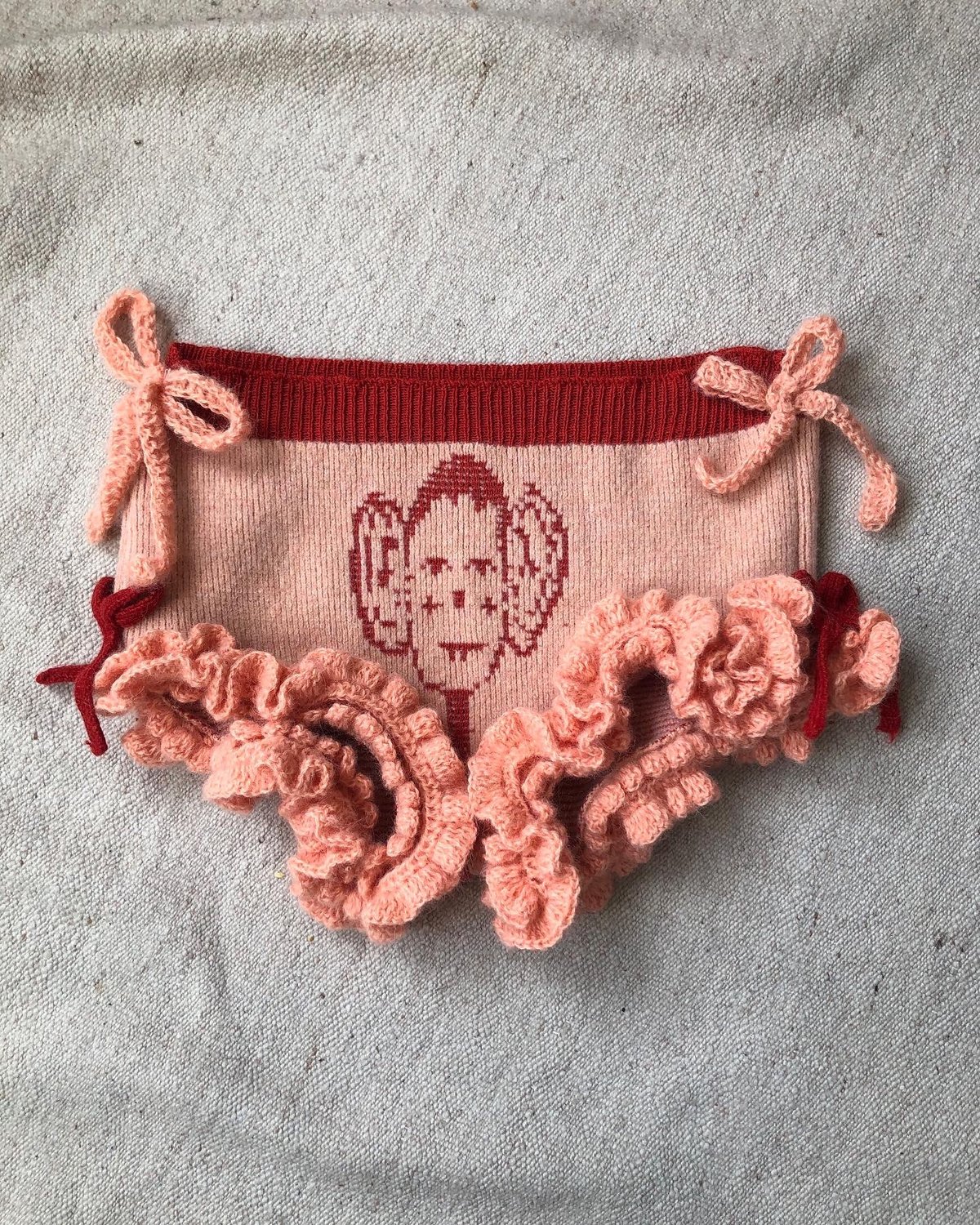 SAMPLE SALE FRILLY KITE BOY KNICKERS, TOP AND FRILLY RUFF