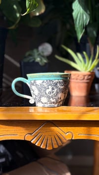 Image 3 of Skull mug 15