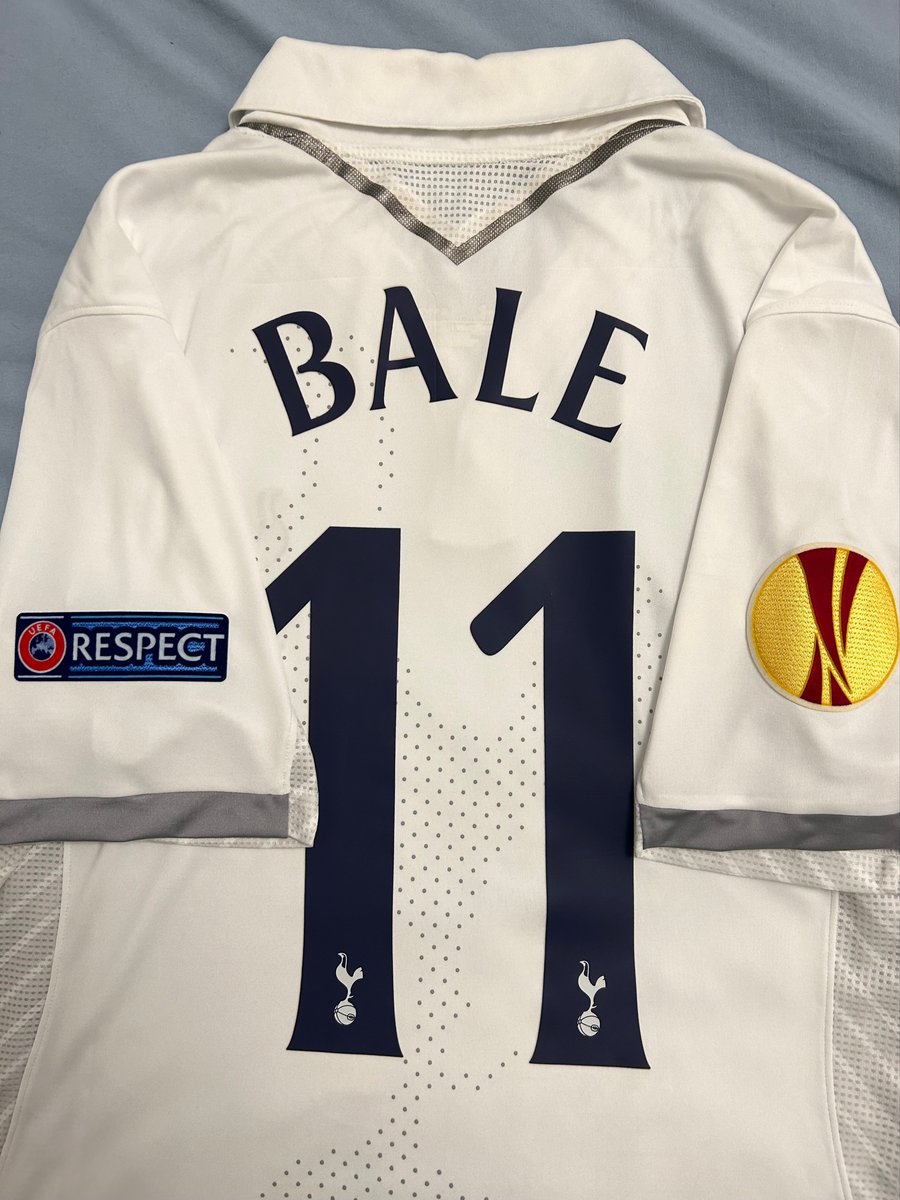 Image of Tottenham Hotspur “BALE 11” 2012/13 Home Cup Shirt + patches (L)