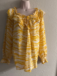 Image 3 of New Medium international concepts top  #779*8