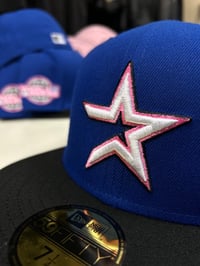 Image 3 of New Era 5950 “Fragment “ Royal-Black Wild Pink