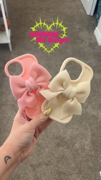 Image 2 of Put A Bow On It Case Cream