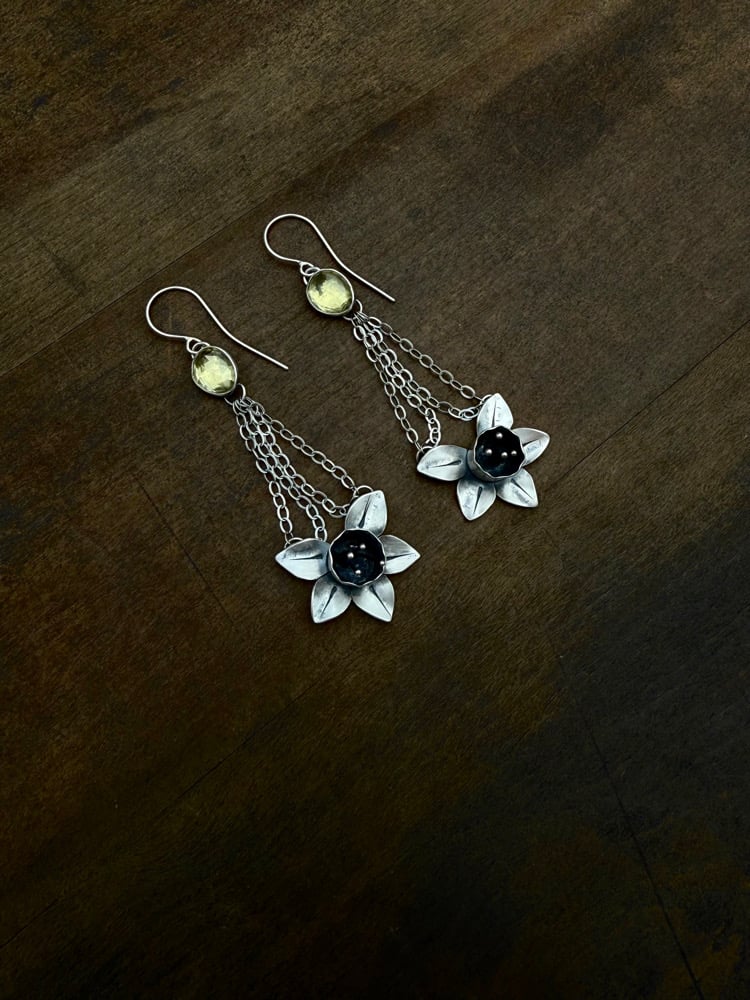 Image of Daffodil Flower Draped Chain Earrings