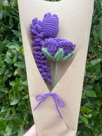 Image 1 of small crochet flower bouquets (more colour options)