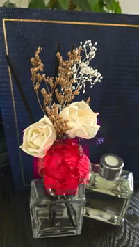 Image 4 of Dainty Collection:Roped Peony and Rose Floral 2 Reed Diffuser