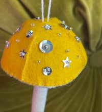 Image 2 of Yellow Submarine