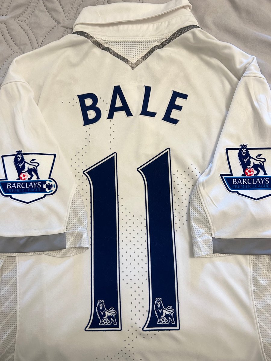 Image of Tottenham Hotspur “BALE 11” 2012/23 Home Shirt + patches (M)