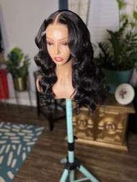 Image 2 of Aaliyah - 5x5 Closure Wig (Straight)