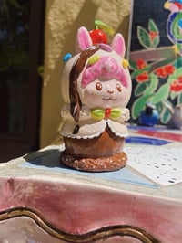 Image 4 of Neo-“Dolly”-Ton • A Rini Cake Collab