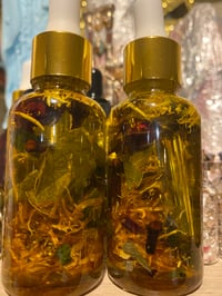 Image 3 of Solar plexus chakra oil 