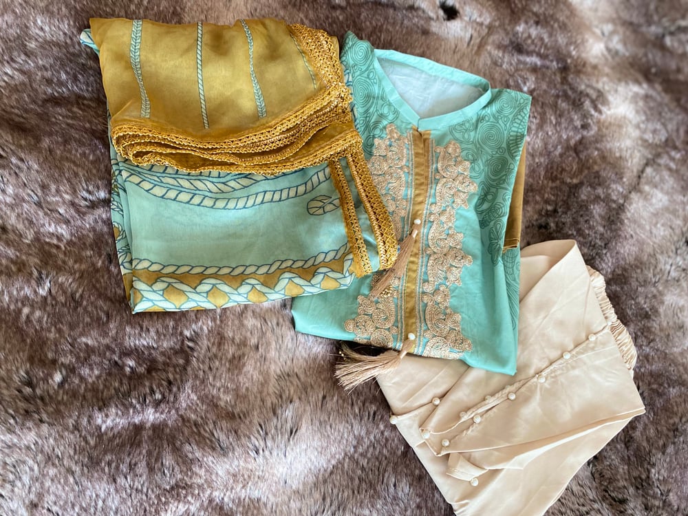 Green embroidery 3 piece suit