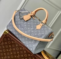 Image 2 of GREY TUSCON DUFFEL