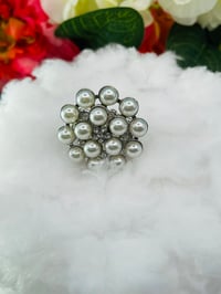 Pearl adjustable ring