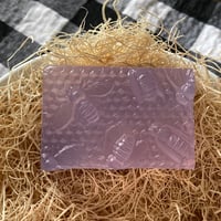 Image 3 of The Worker Bee True Lilac Honeybee Glycerin Soap Set