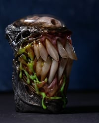 Image 18 of Xenomorph Skull Slim Zippo Lighter/Bleeding Drone/glow in the dark