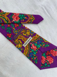 Image 3 of GRAVATA COR MORADA.